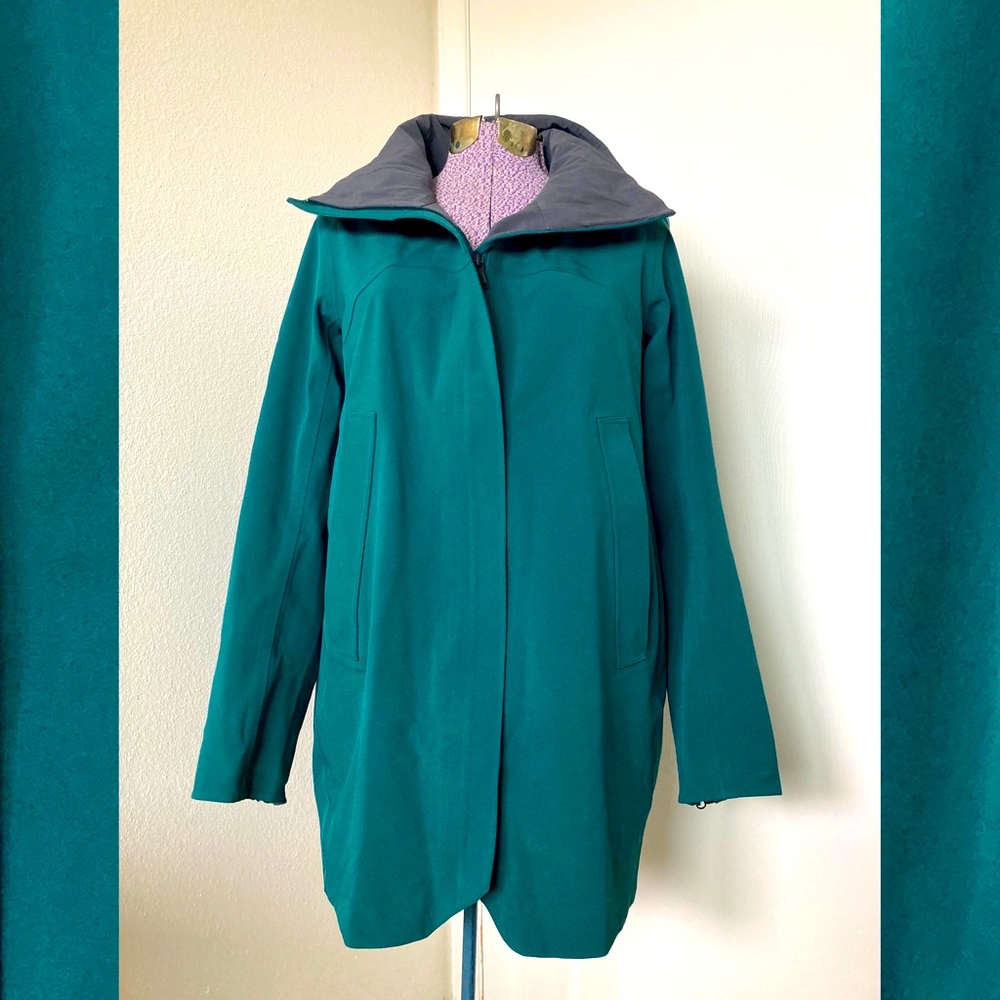 Northface Goretex Women’s medium jacket